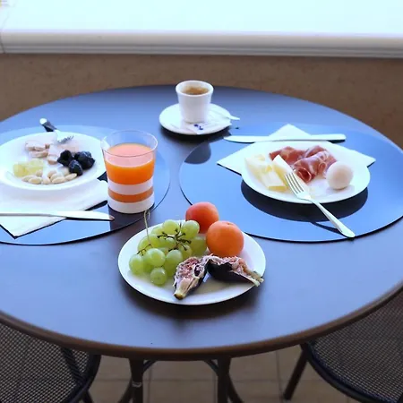 Couette-café Orchidea